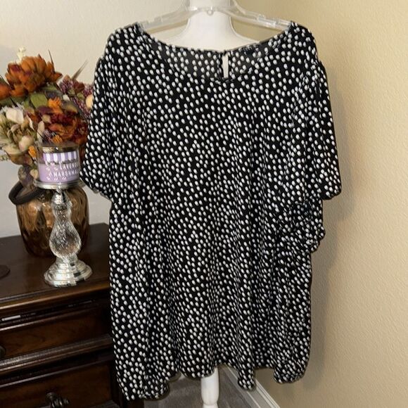 Torrid Women's Black Abbey Georgette Puff Sleeve Blouse Top Size 6X - Picture 4 of 5